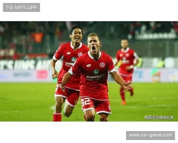 解析美因茨进攻套路：高位逼抢结合快速边路渗透成制胜关键