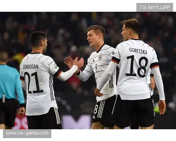 亨克比赛节奏加快，球队展现更强进攻决心